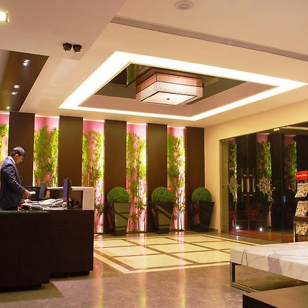 Отель Africa Avenue Gk - 1 Нью-Дели Экстерьер фото
